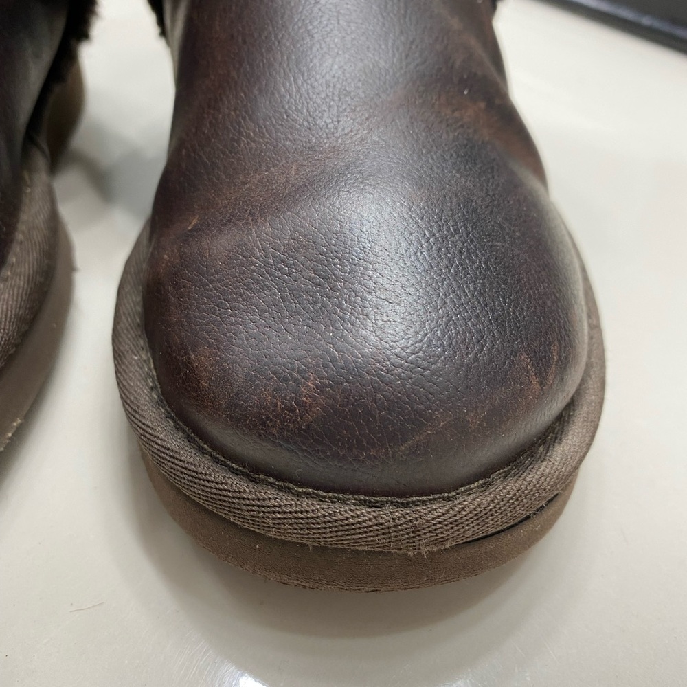 UGG Carter chocolate leather Sherpa lined boots size 6 - Picture 7 of 10